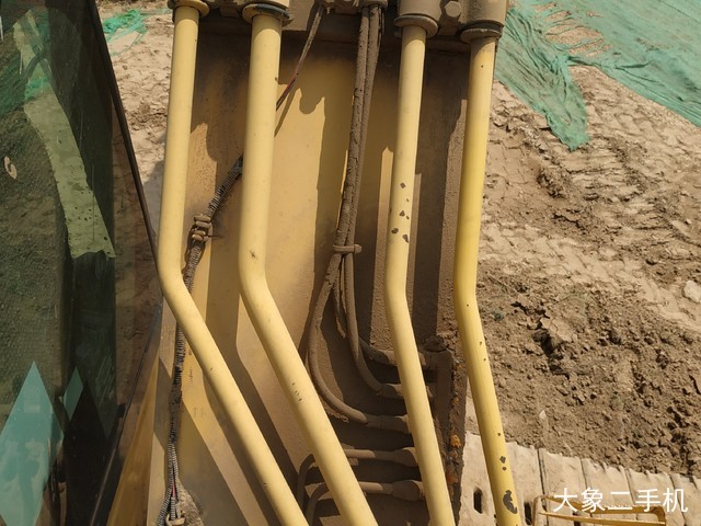 小松 PC200-8 挖掘机