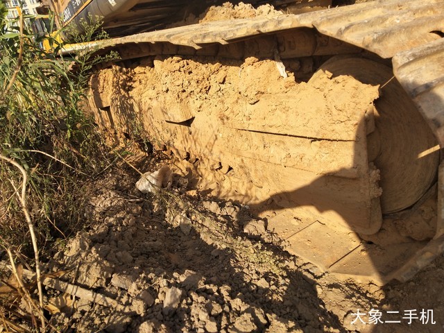 三一重工 SY215C-9 挖掘机