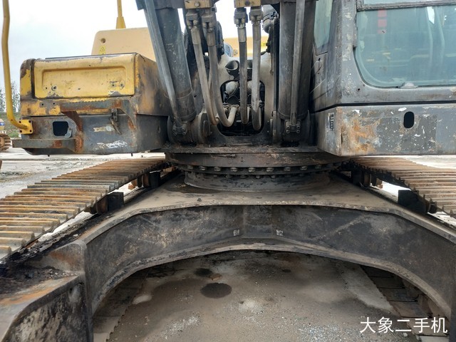 沃尔沃 EC480DL 挖掘机