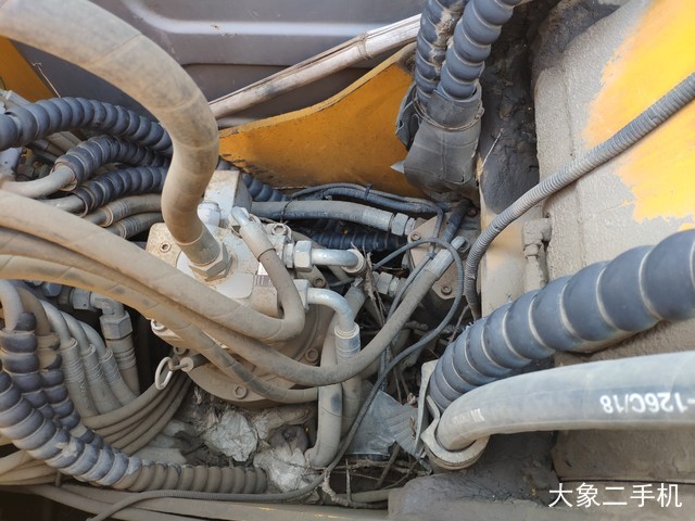 徐工 XE80 挖掘机