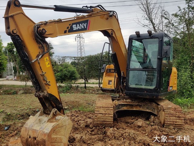 三一重工 SY75C 挖掘机