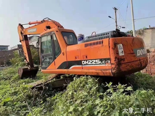 斗山 DH225LC-7 挖掘机