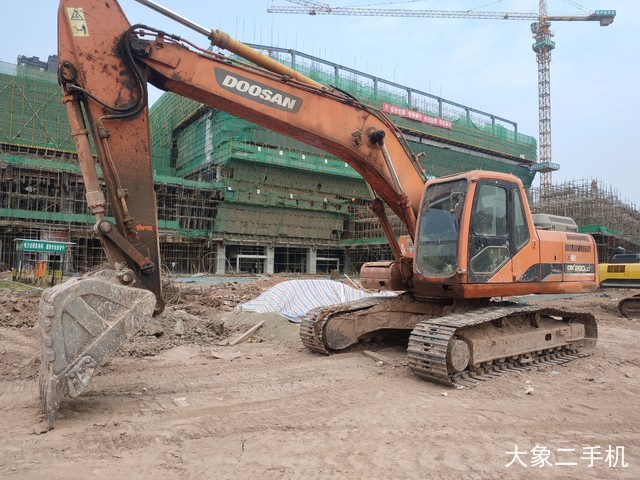 斗山 DH225LC-9 挖掘机