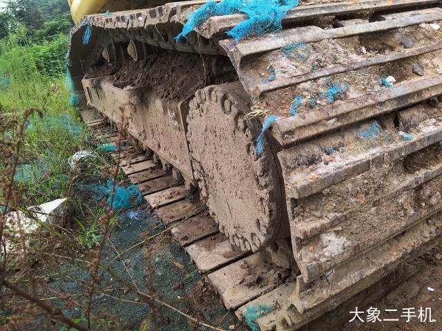 小松 PC220-8M0 挖掘机