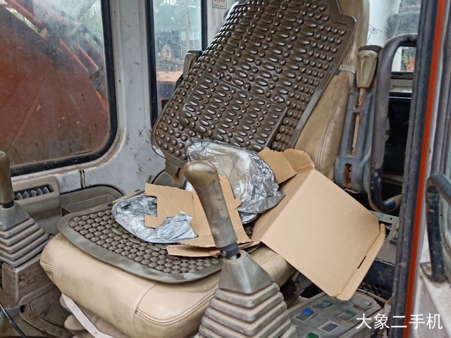 斗山 DH220-5 挖掘机