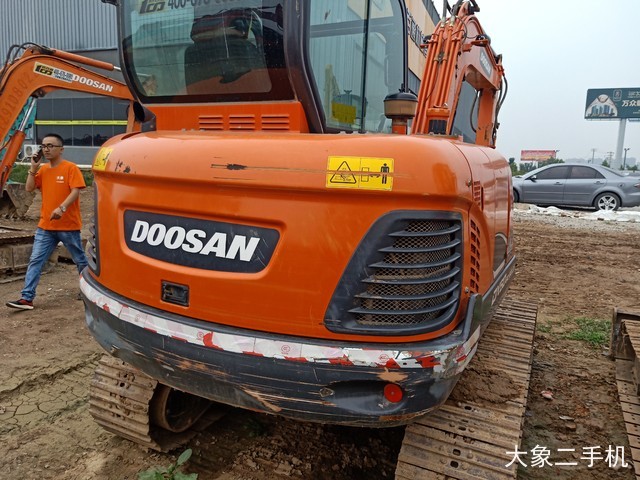 斗山 DX60-9C 挖掘机