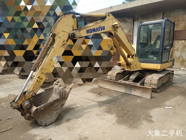 小松 PC56-7 挖掘机