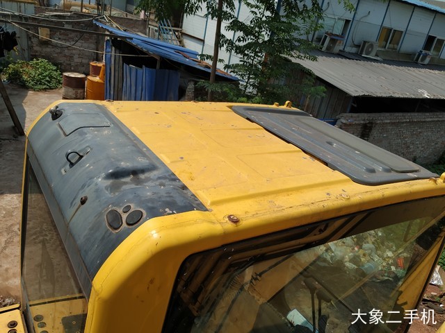 小松 PC200-8 挖掘机