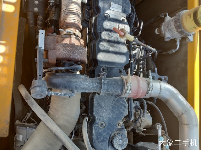 龙工 LG6225E 挖掘机