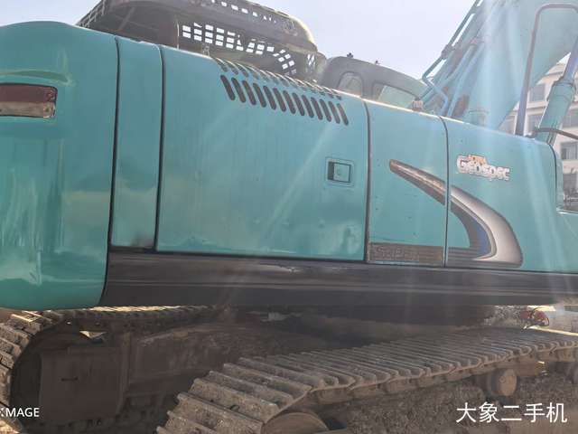 神钢 SK350LC-8 挖掘机