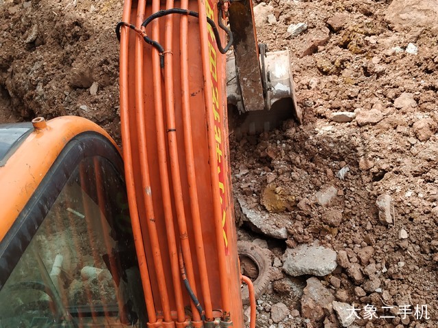 远山机械 YS765-8 挖掘机