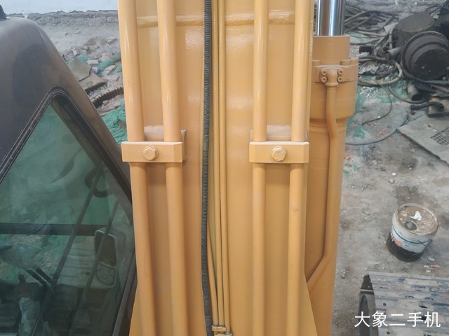 加藤 HD512-R5 挖掘机