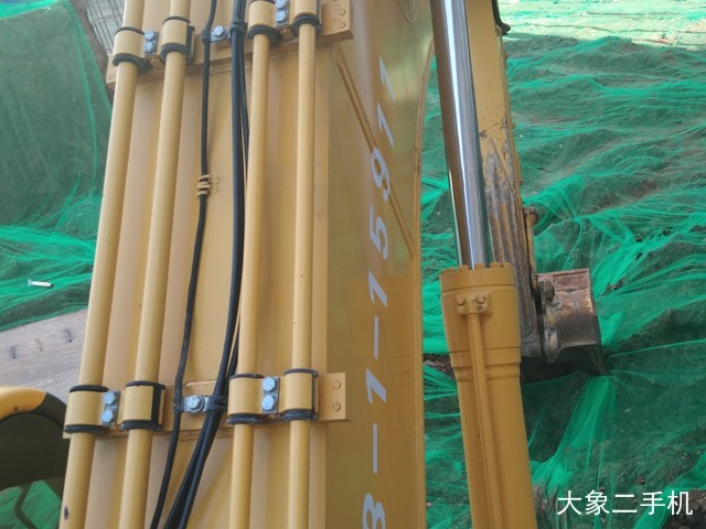 小松 PC240LC-8M0 挖掘机