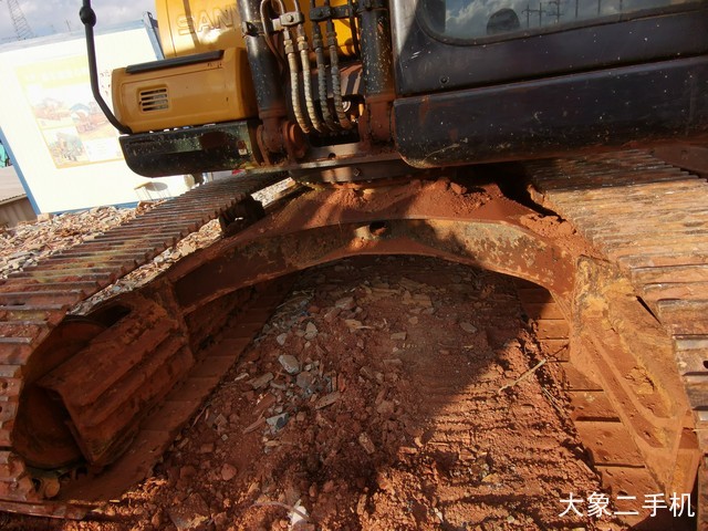 三一重工 SY135C-9 挖掘机