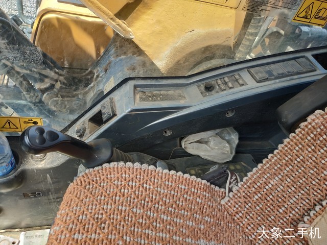 现代 R275LVS 挖掘机