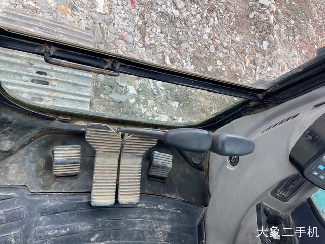 神钢 SK260LC-8 挖掘机