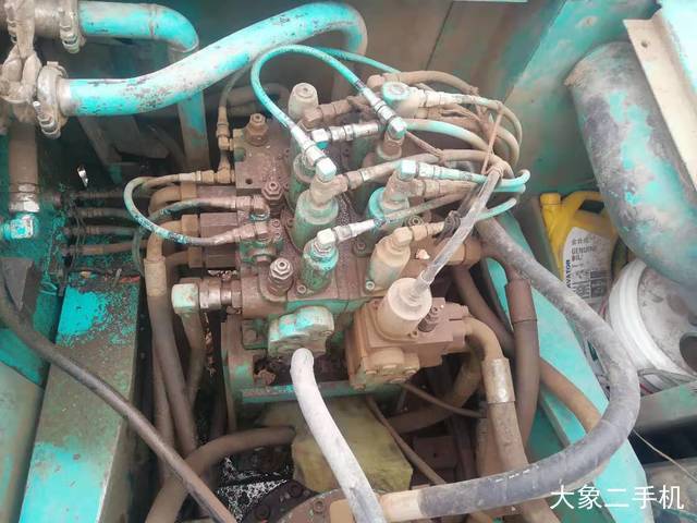 神钢 SK250-8 挖掘机