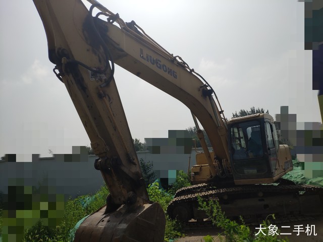 柳工 CLG200-3 挖掘机