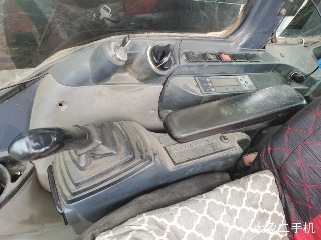 神钢 SK260LC-8 挖掘机