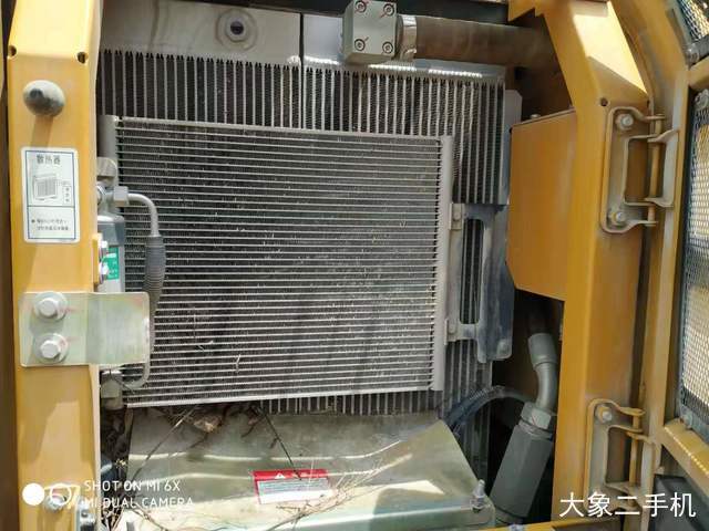 徐工 XE75D 挖掘机