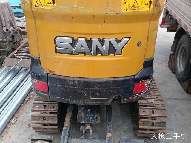 三一重工 SY16C 挖掘机