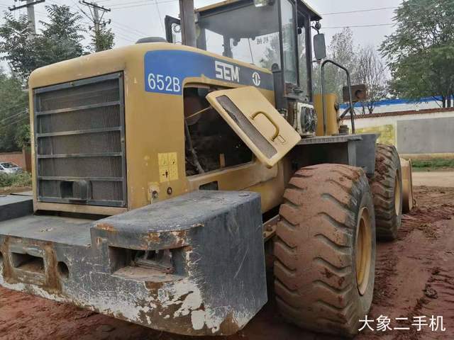 山工 SEM652B 装载机