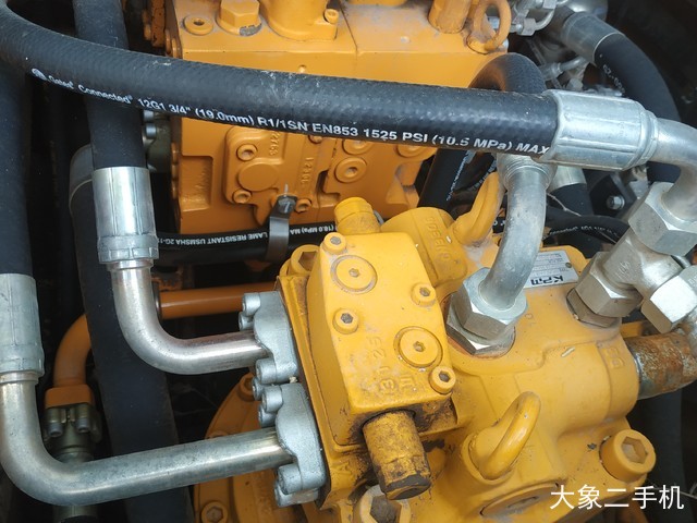 三一重工 SY235C-9 挖掘机