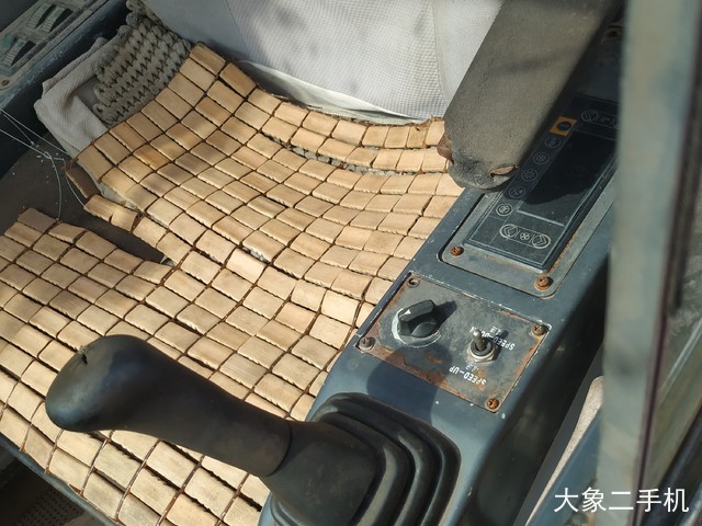 柳工 CLG915C 挖掘机