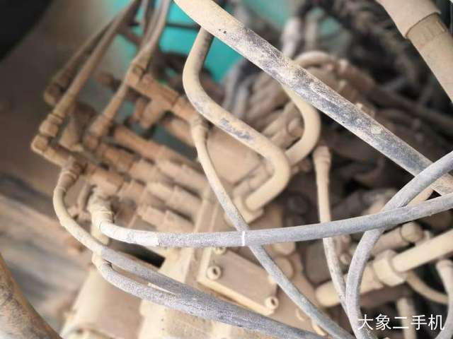 神钢 SK75-8 挖掘机