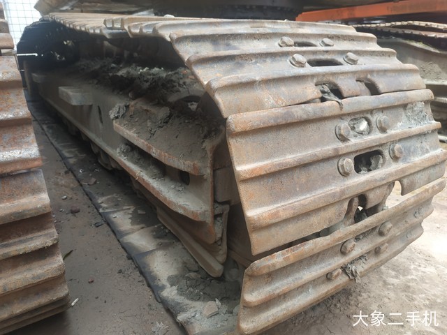 小松 PC240LC-8 挖掘机