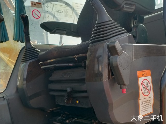 三一重工 SY135C-10 挖掘机