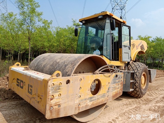 山东临工 LGS822 压路机