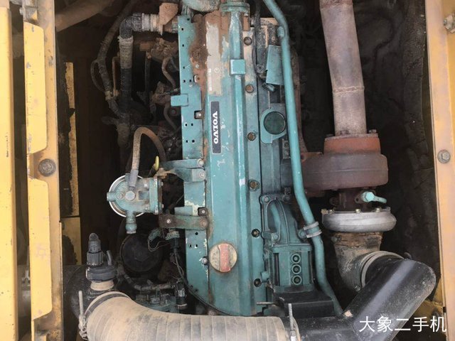 沃尔沃 EC210BLC 挖掘机