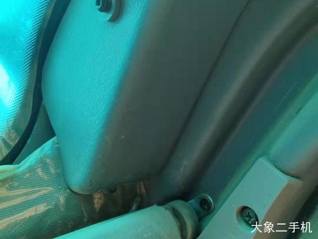 沃尔沃 EC210B 挖掘机