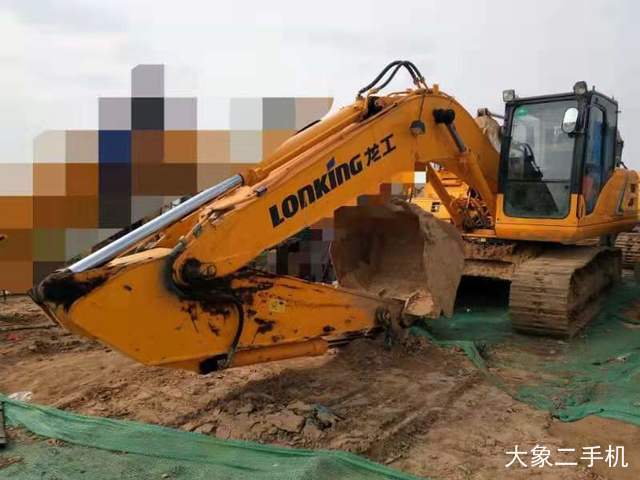 龙工 LG6225E 挖掘机