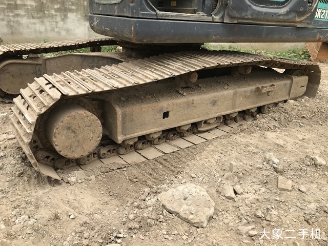 神钢 SK210LC-8 挖掘机