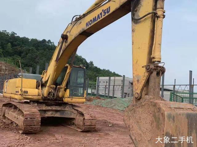 小松 PC300-7 挖掘机