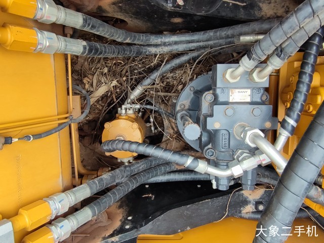 三一重工 SY135C 挖掘机