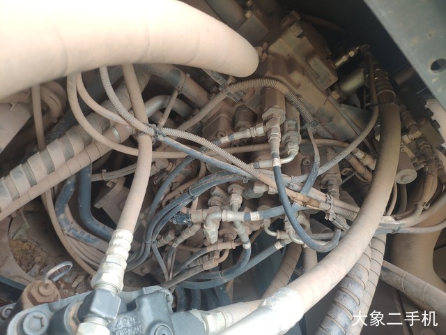 住友 SH210-6 挖掘机