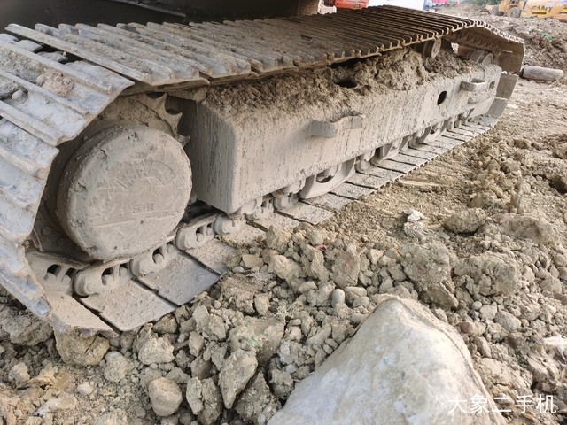 斗山 DH220-7 挖掘机