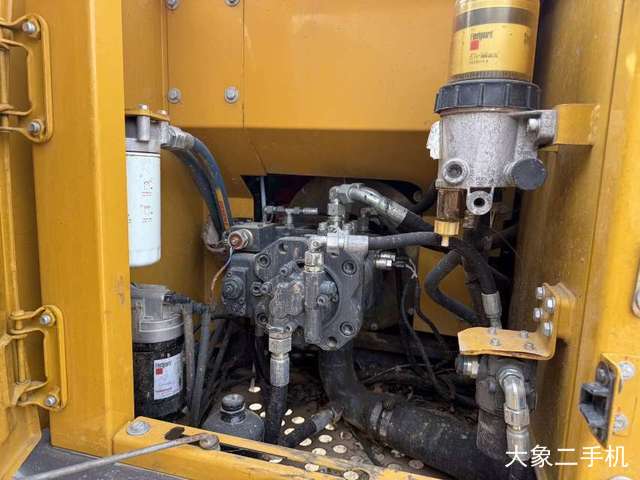 徐工 XE135D 挖掘机