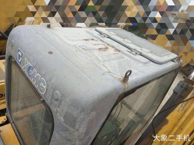 徐工 XE210 挖掘机