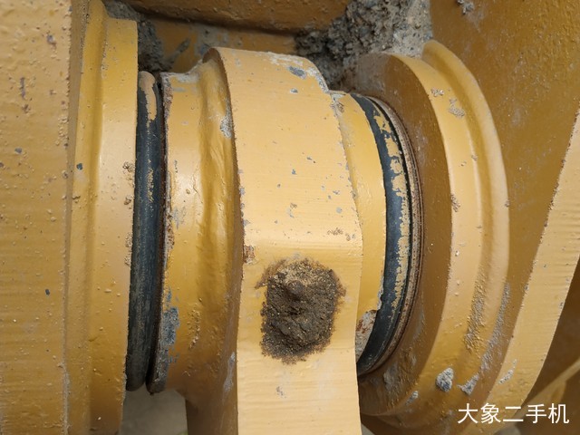 山工 SEM652D 装载机