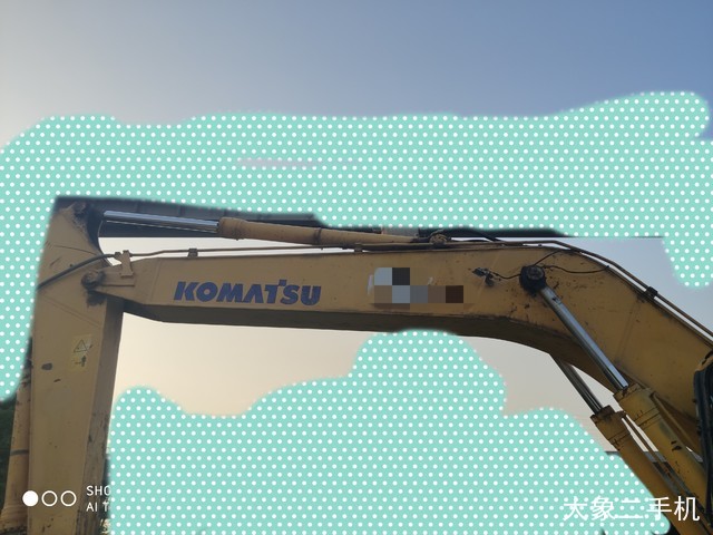 小松 PC220-8 挖掘机