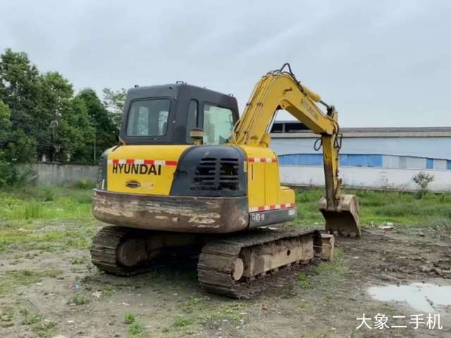 现代 R80-7 挖掘机