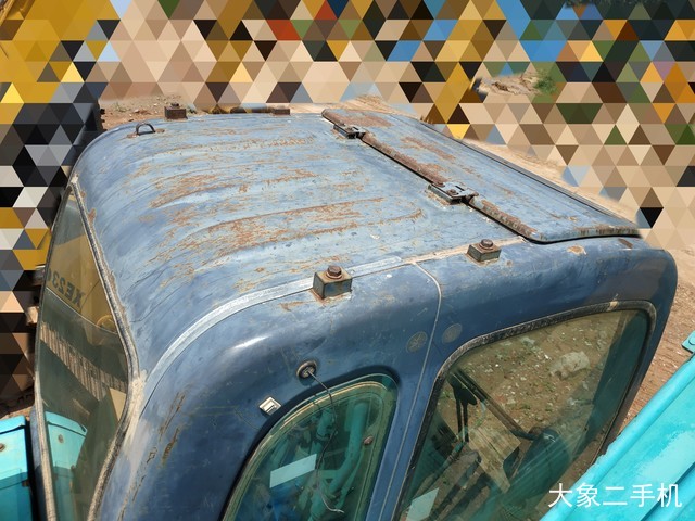 神钢 SK210LC-8 挖掘机