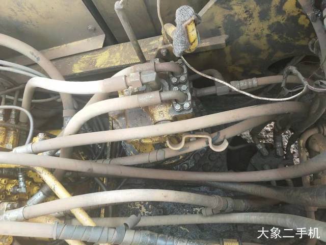 小松 PC200-8 挖掘机