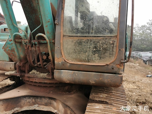 神钢 SK250LC-8 挖掘机