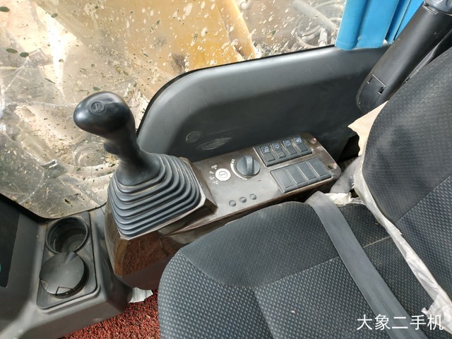三一重工 SY135C 挖掘机