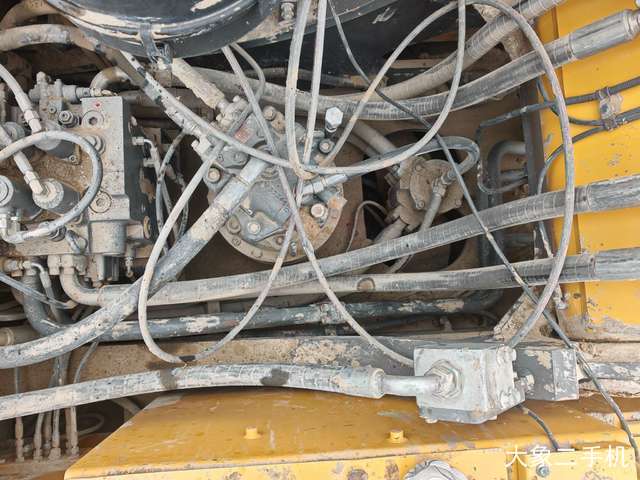 山东临工 E6360F 挖掘机